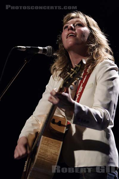 MARTHA WAINWRIGHT - 2005-11-28 - PARIS - Casino de Paris - 